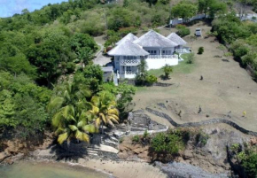 Oceandale Beachfront Villa